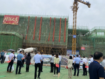 县人大代表集中视察西乡县文旅场馆建设PPP项目